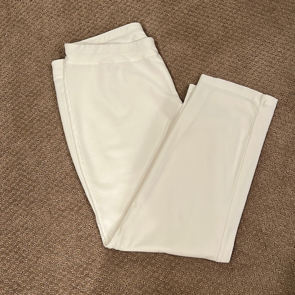 Eileen Fisher washable flex pant.